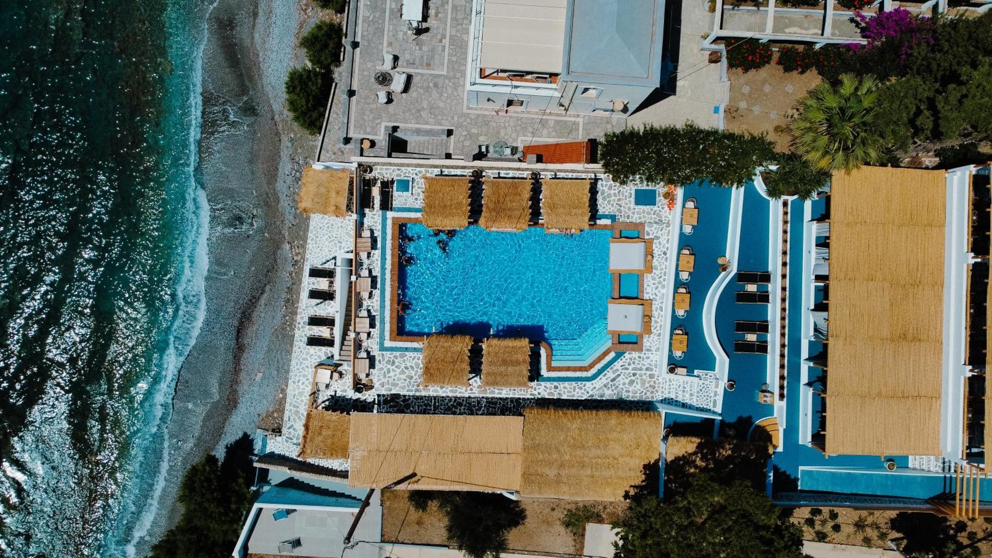 Spongia Hotel Suites & Spa Myrties エクステリア 写真