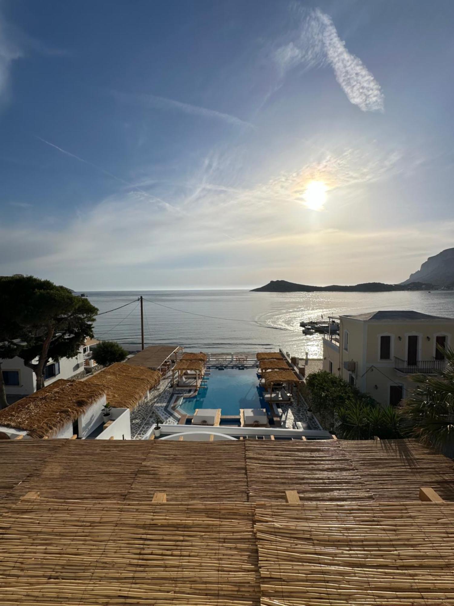 Spongia Hotel Suites & Spa Myrties エクステリア 写真