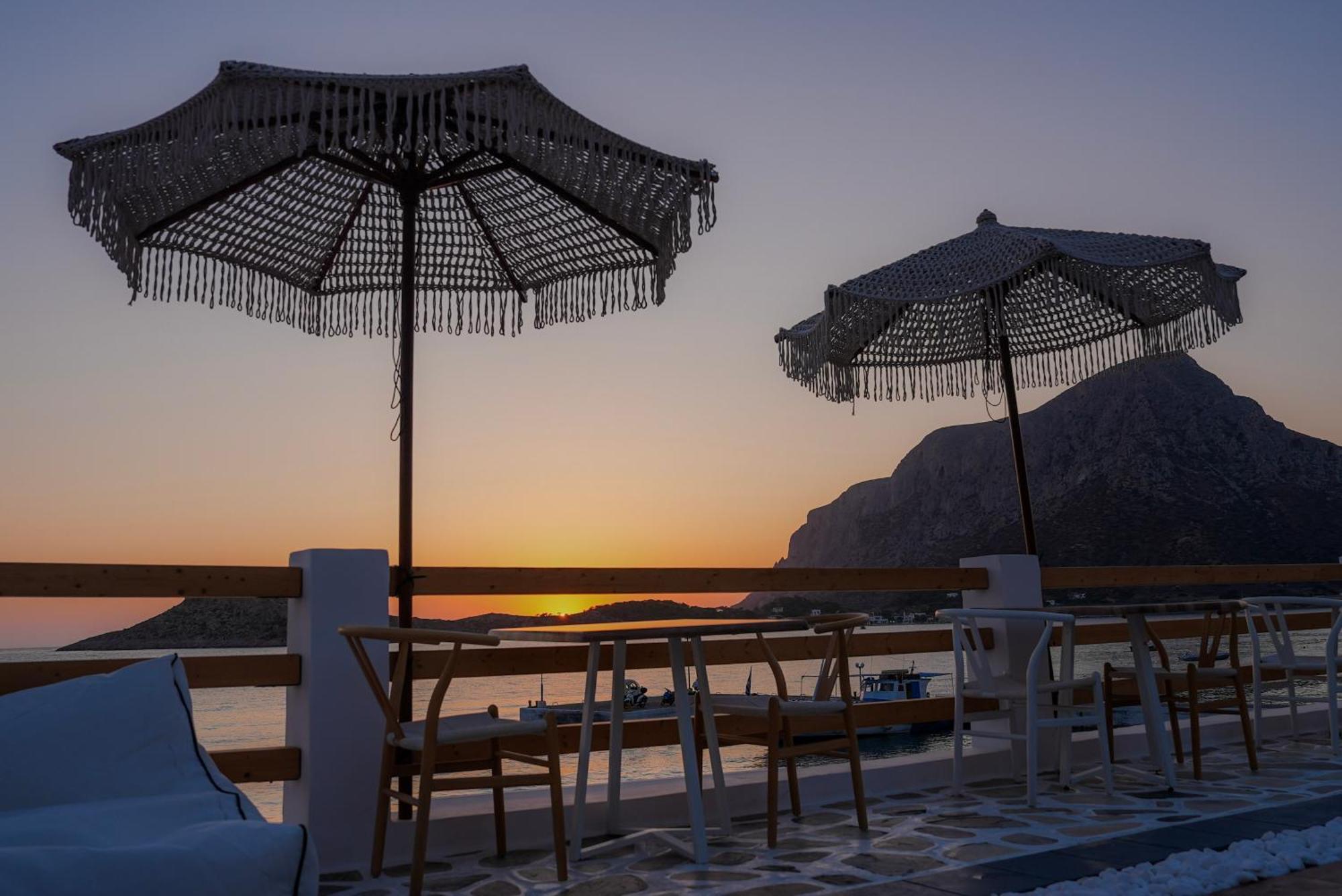 Spongia Hotel Suites & Spa Myrties エクステリア 写真