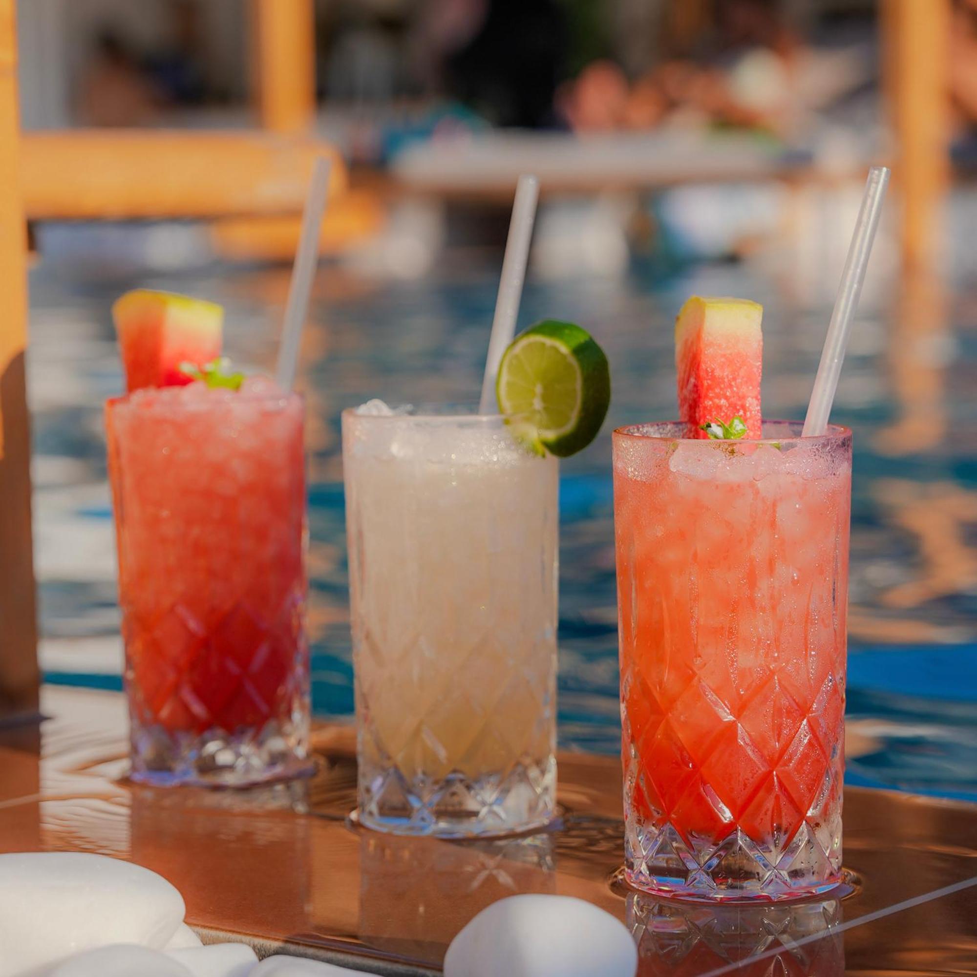 Spongia Hotel Suites & Spa Myrties エクステリア 写真